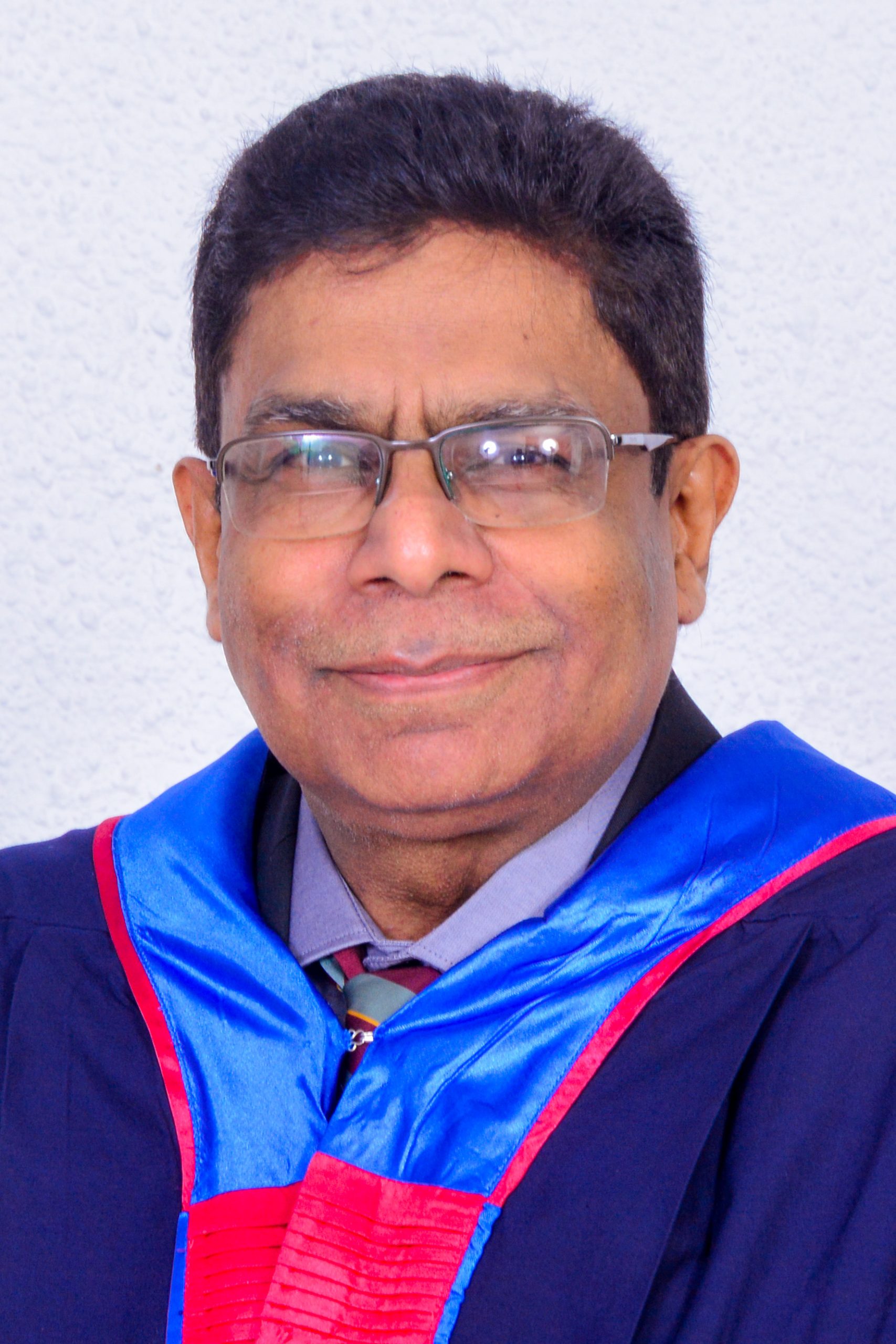 Dr. Christo Fernando